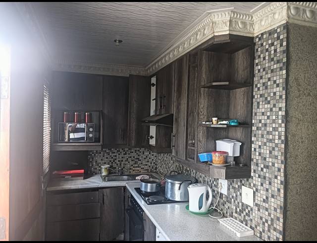 3 BEDROOM FREEHOLD FOR SALE IN WINDMILL PARK
